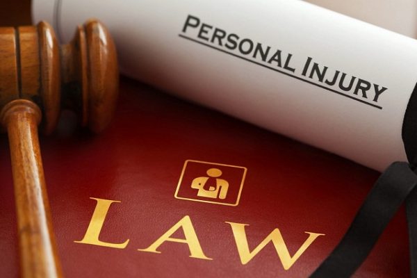 What is Personal Injury Lawyer, Salary, Worth, Responsibilities, Settelement