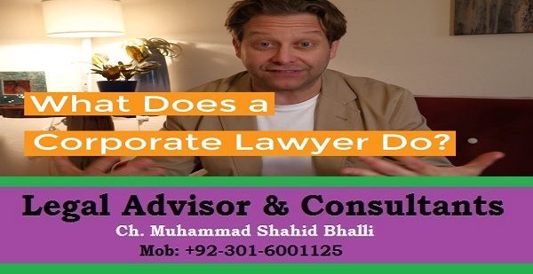 What does a Corporate Lawyer or Attorney Do